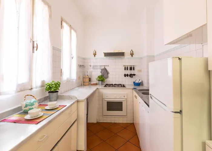 Spectacularly Bright, By Piazza Navona And The Pantheon - A/c, Wifi, Elevator Apartment *